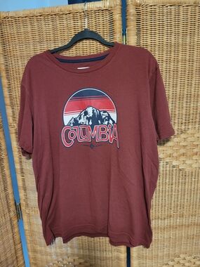 Columbia Graphic Mountain Logo Tee - Rust Red